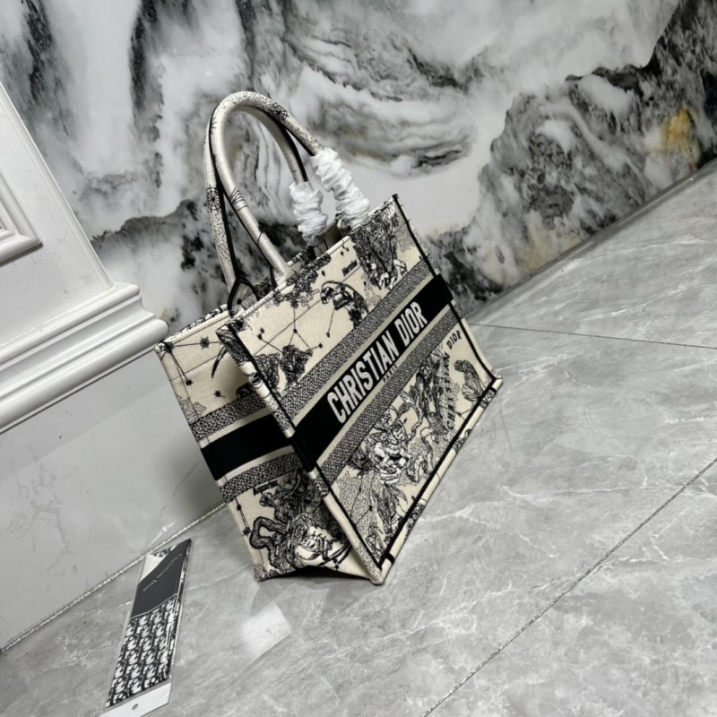 Dior Shopping Bags